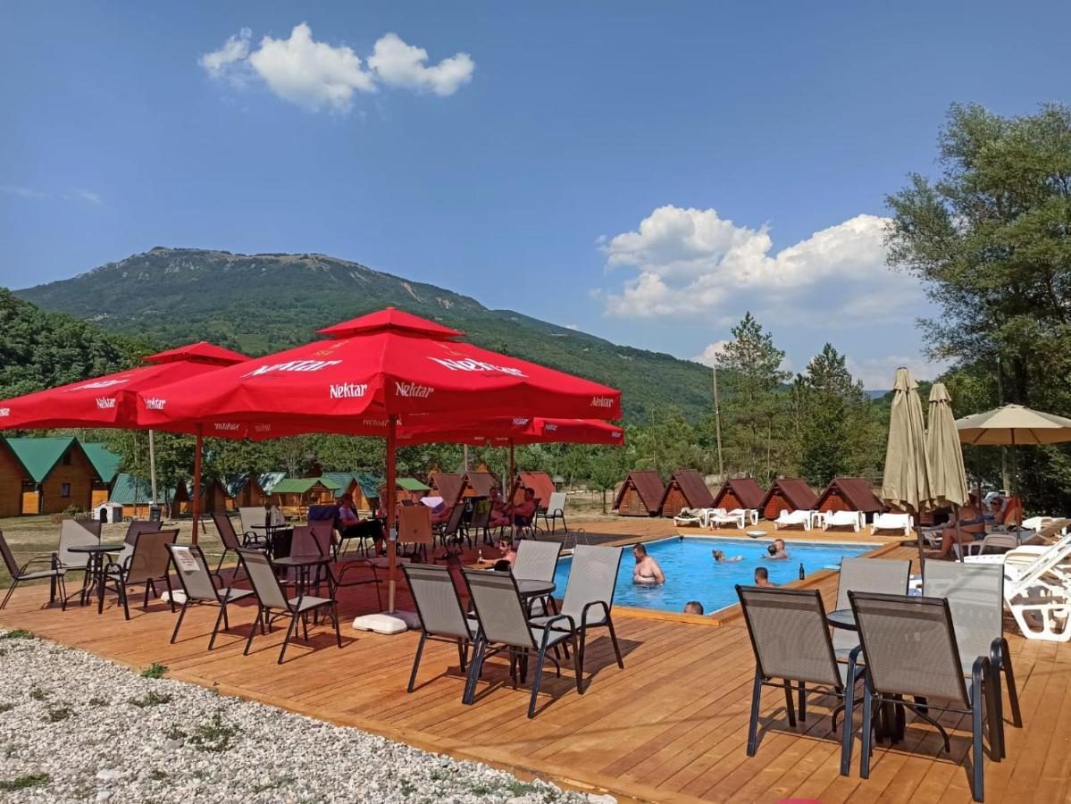 Camp Sutjeska Hotel Тиентище Екстериор снимка