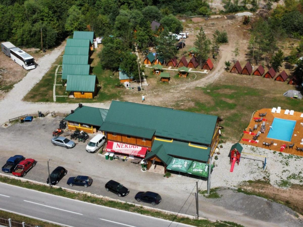 Camp Sutjeska Hotel Тиентище Екстериор снимка