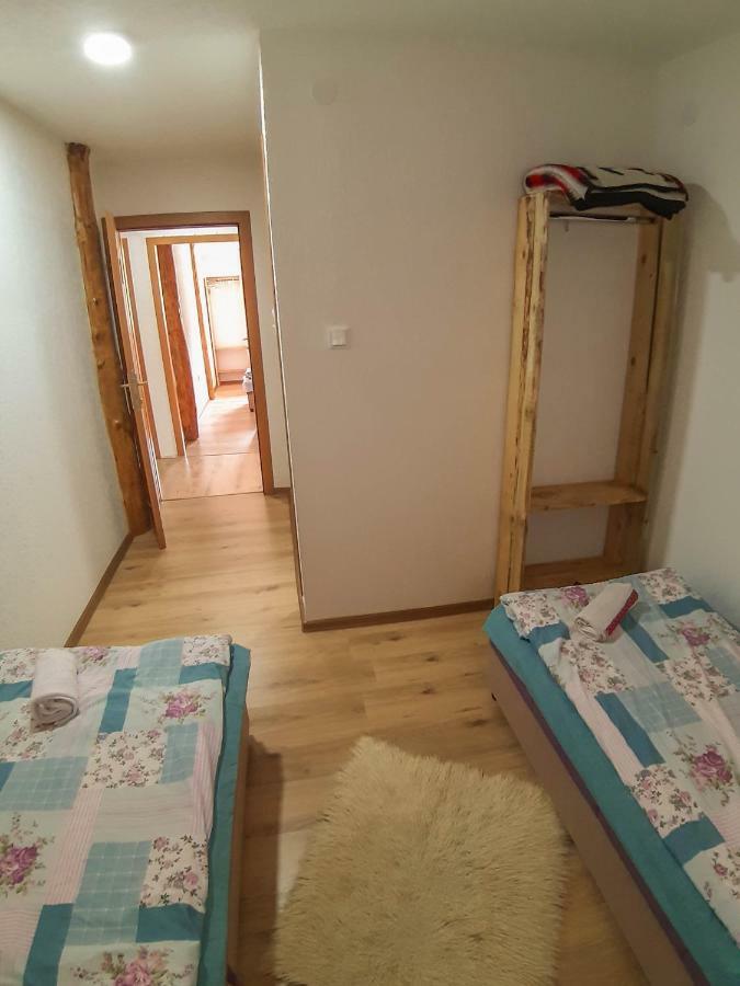 Camp Sutjeska Hotel Тиентище Екстериор снимка