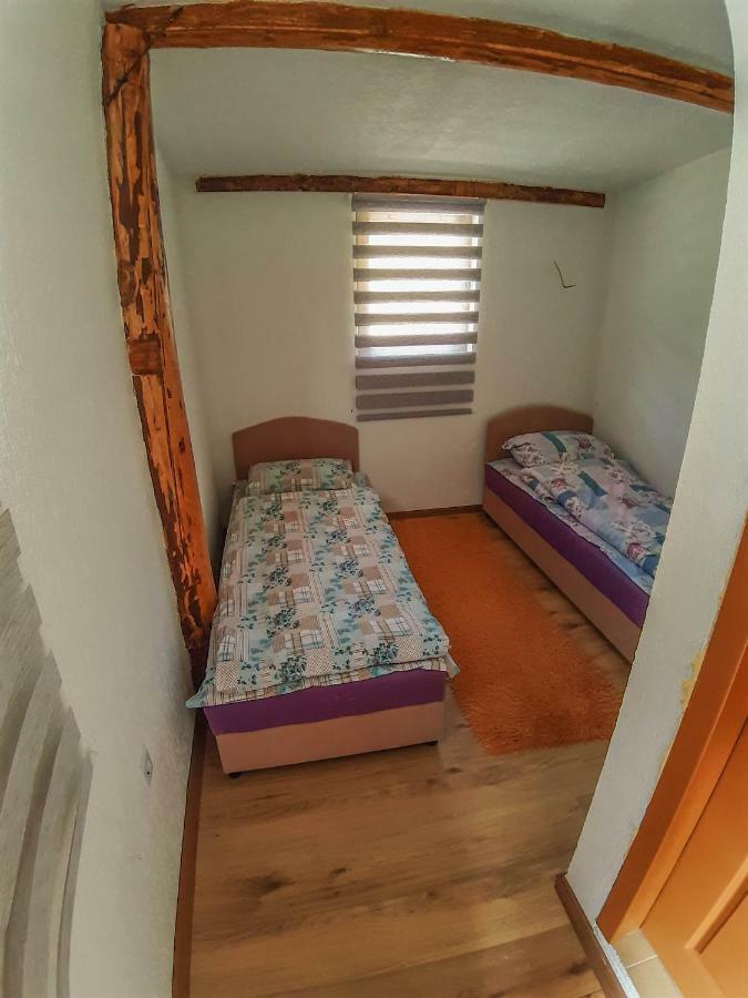 Camp Sutjeska Hotel Тиентище Екстериор снимка