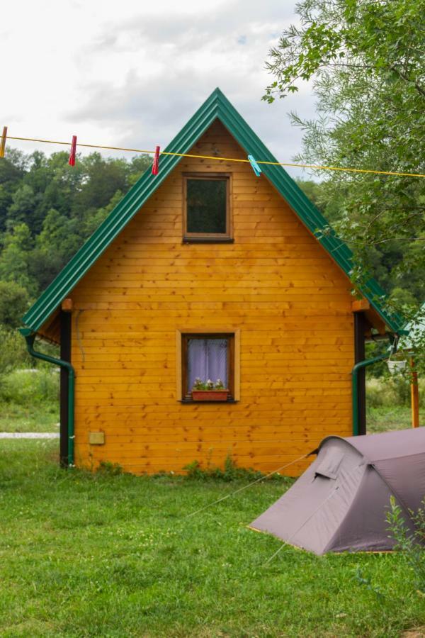 Camp Sutjeska Hotel Тиентище Екстериор снимка