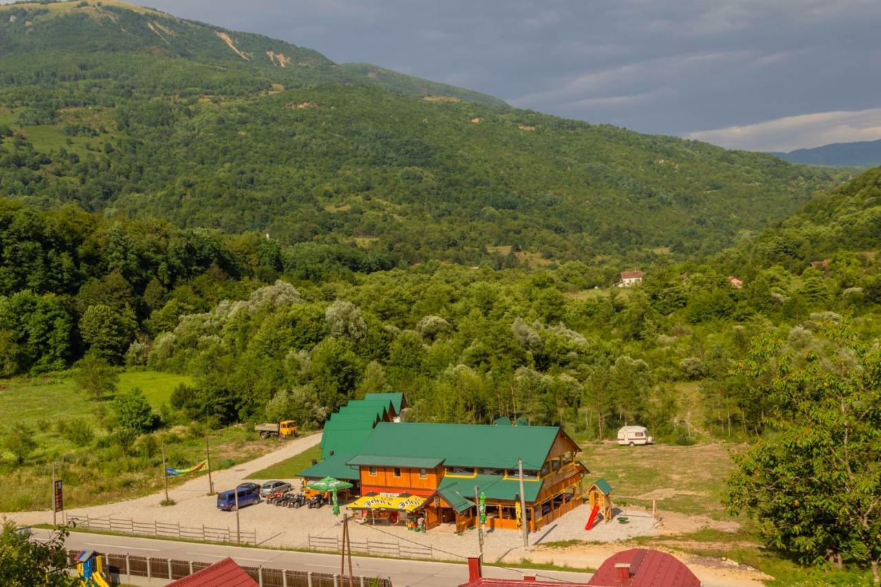 Camp Sutjeska Hotel Тиентище Екстериор снимка